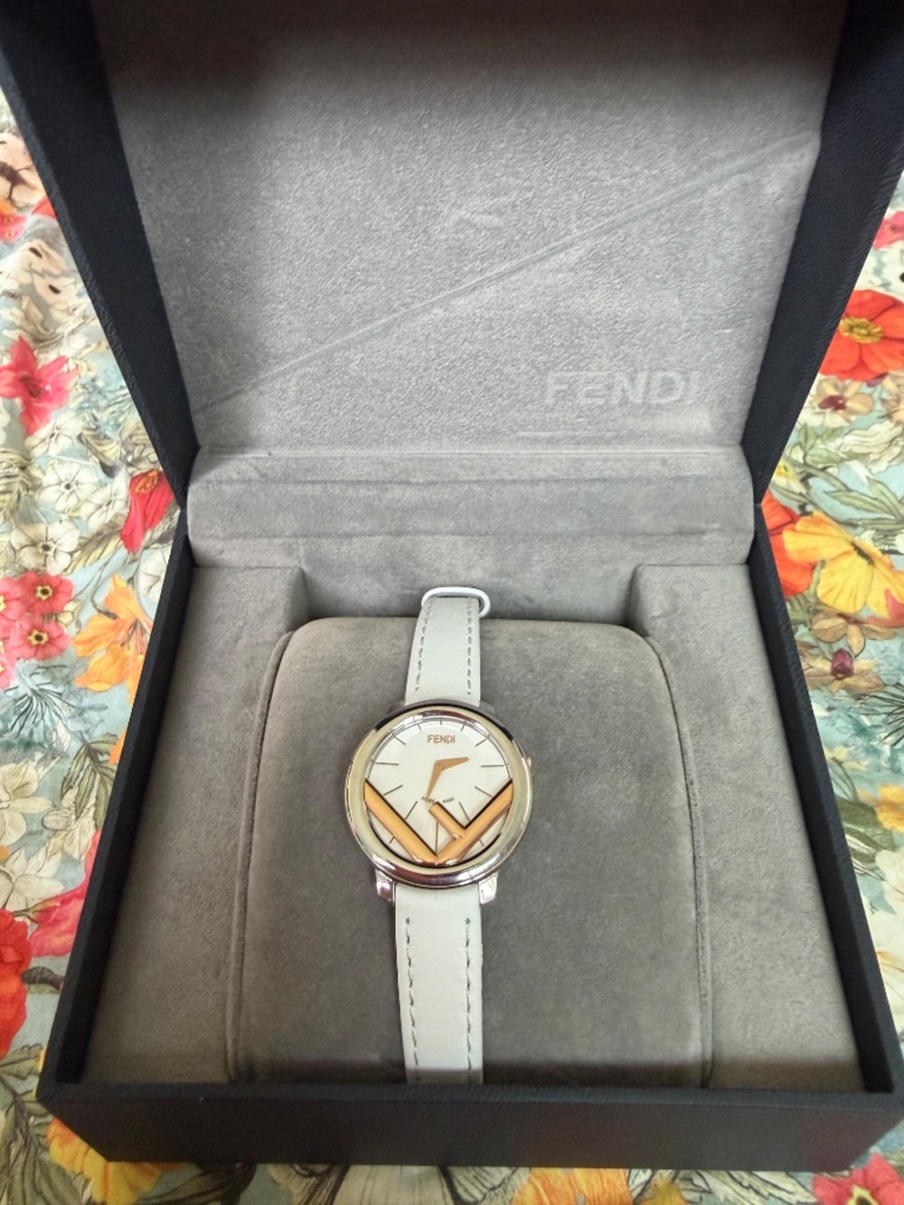 Fendi Watch - Picture 4 of 8